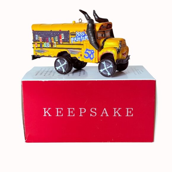 Christmas Disney Pixar Cars Ornament Miss Fritter By Hallmark Keepsake 2019 - Picture 3 of 15